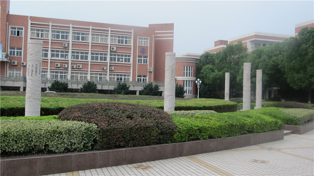 瓜沥中学石柱工程